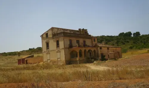 Edificacion-rural-Por-Casablanca-Lietor
