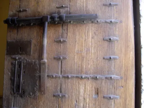 Elem.const .039-Herrajes-Cerrojo